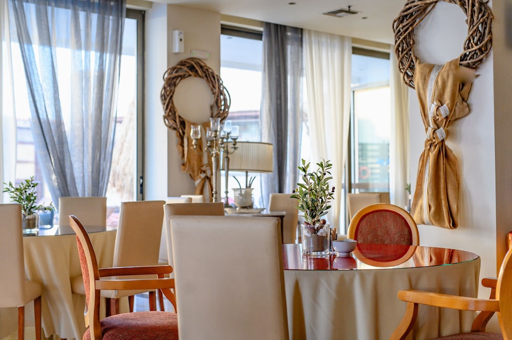 Mati Hotel 6/53
