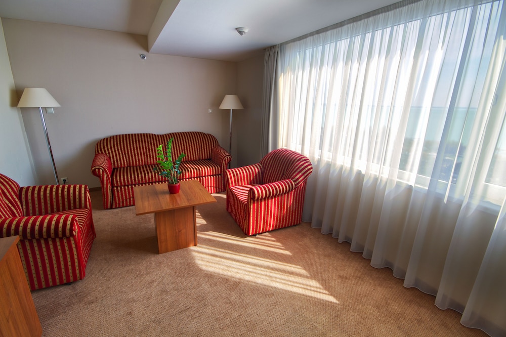 Hunguest Hotel Bal Resort 48/76