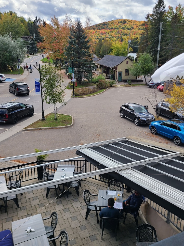 Hotel Mont-Tremblant 51/61