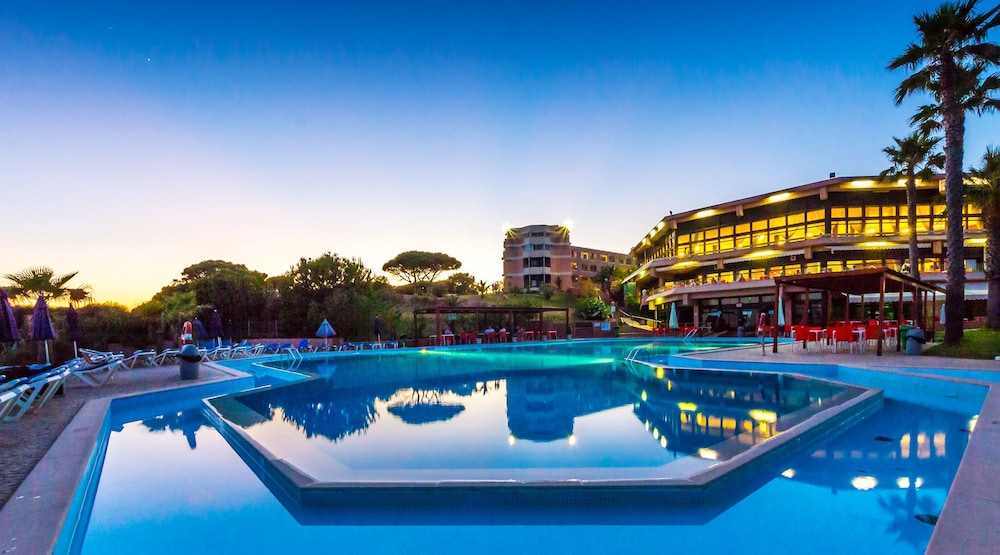 Auramar Beach Resort in ALBUFEIRA