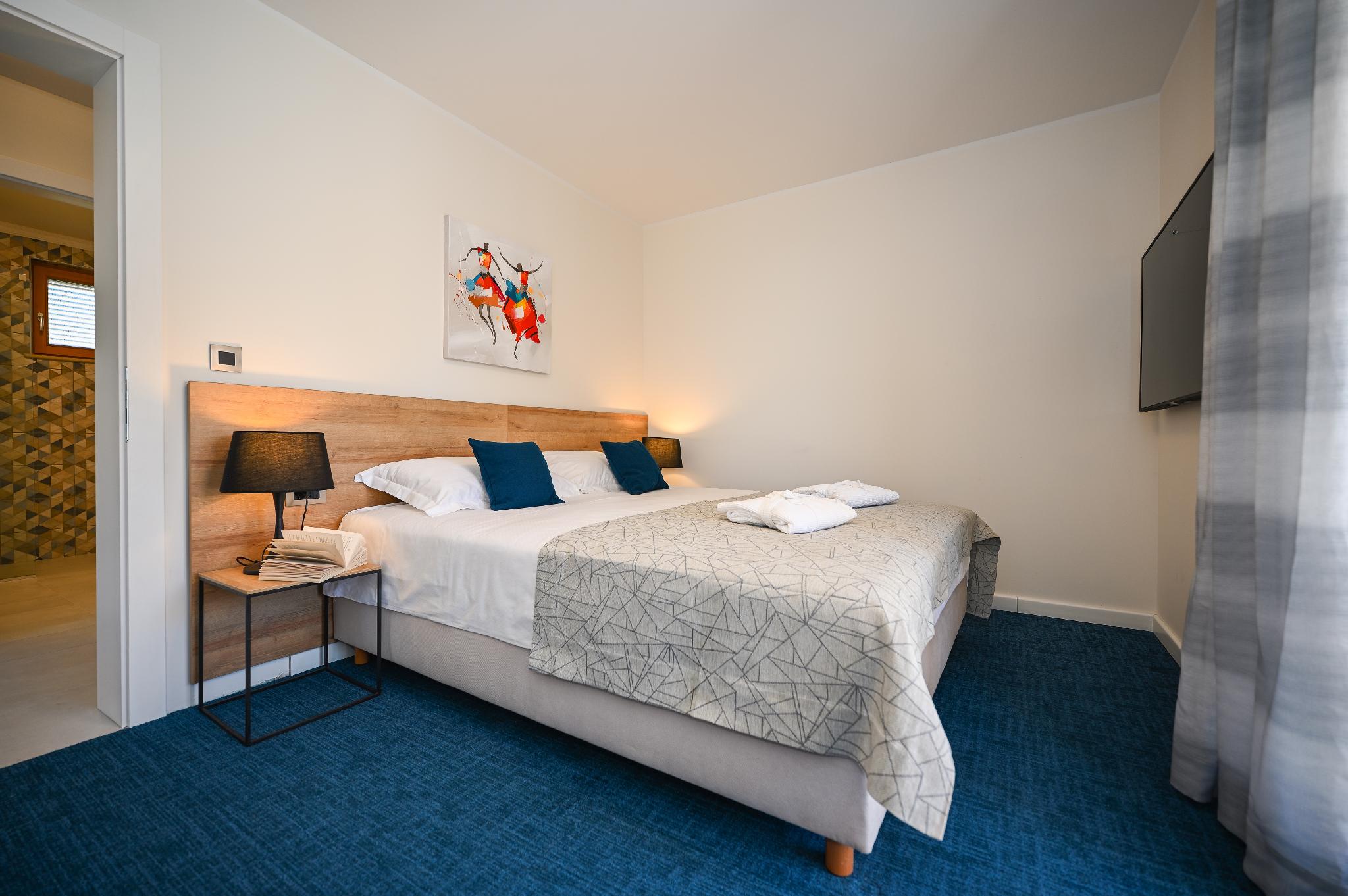 Suite, Sea View