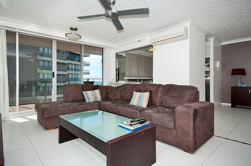 Sunbird Beach Resort 38/67