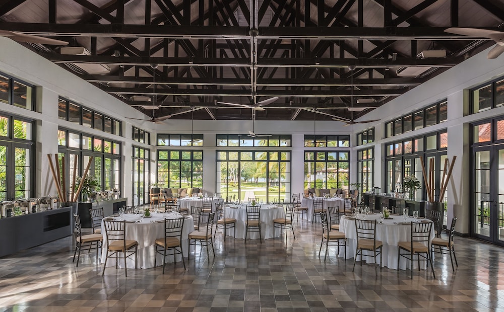 Dusit Thani Lubi Plantation Resort 35/67