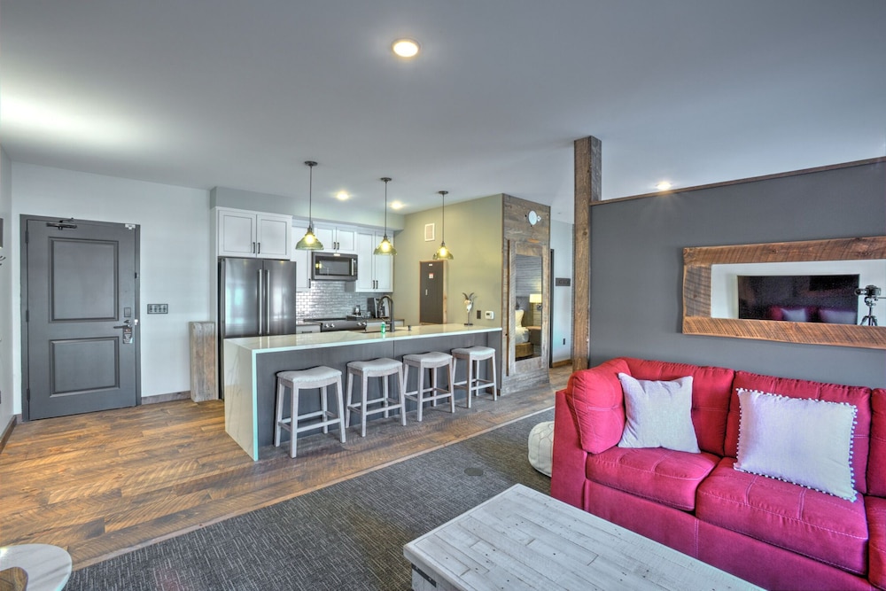 Hotel Crosby 43/62