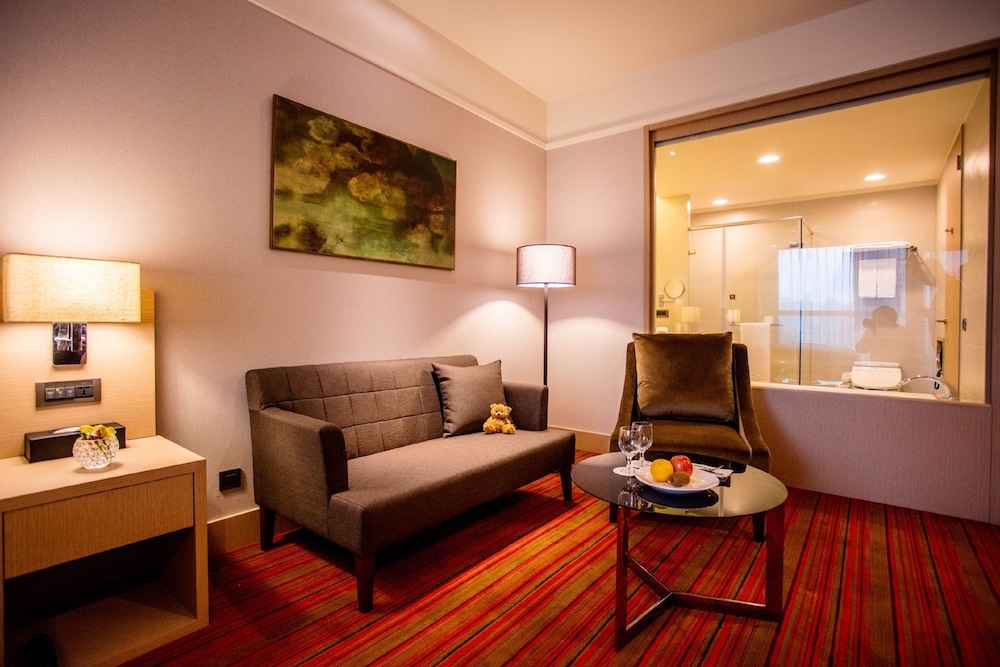 Fullon Hotel Taoyuan Airport Access Mrt A8 45/64