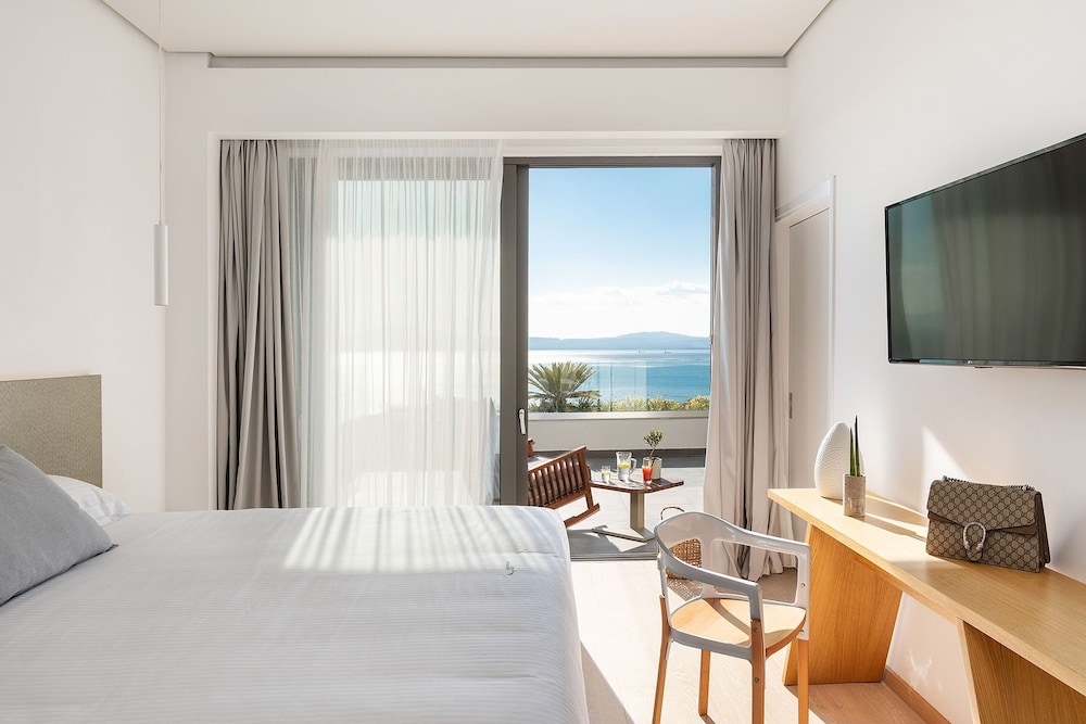 JUNIOR SUITE, SEA VIEW, BALCONY