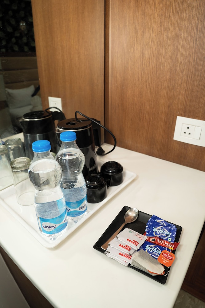 HOTEL GRAND HRIDEY 34/50