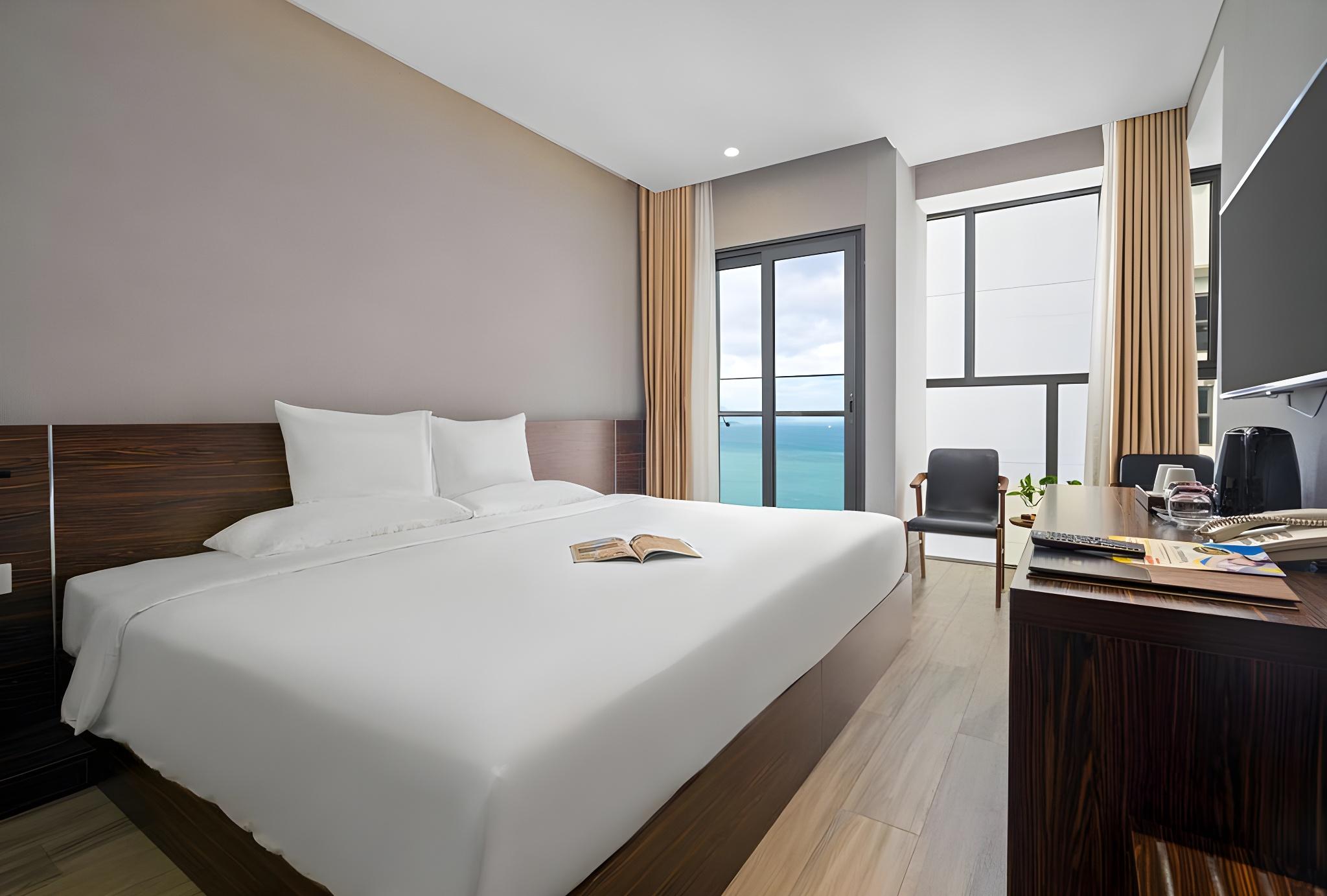 Senior, Double Bed, Ocean View