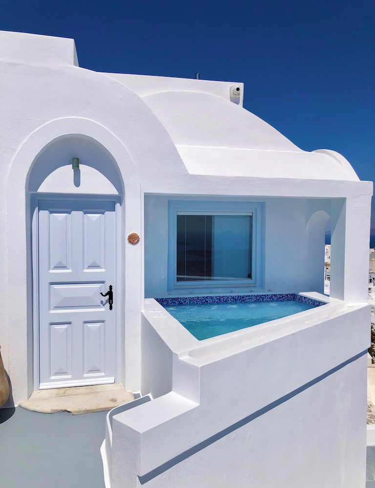Altana Heritage Suites 12/14