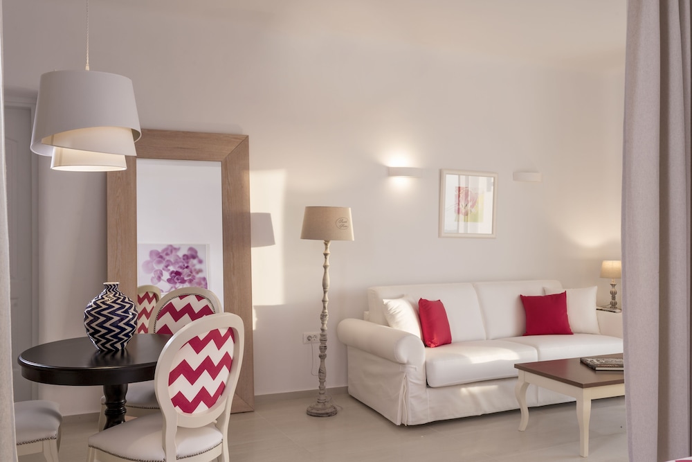 Colours Of Mykonos 44/65