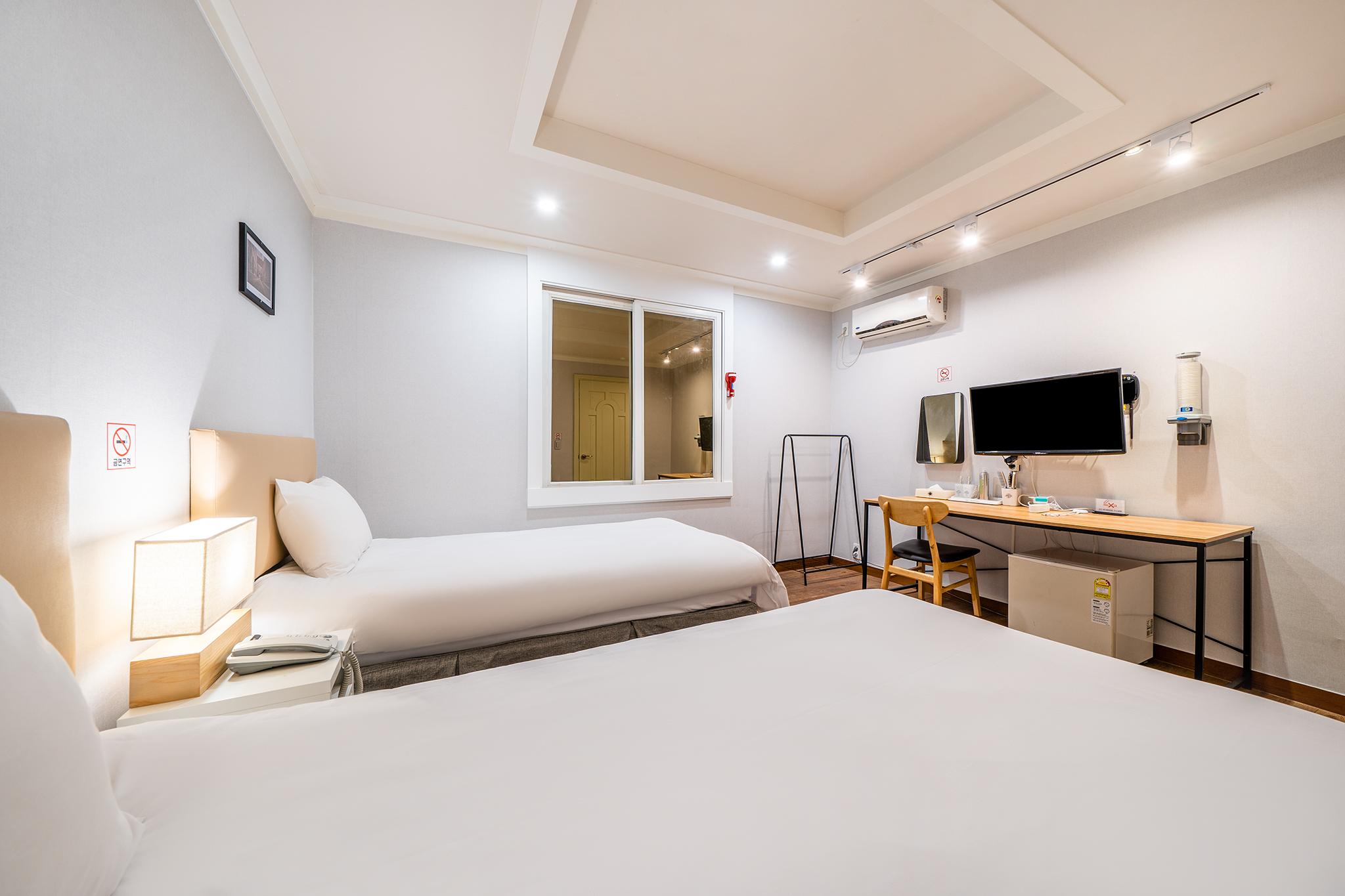 STANDARD, TWIN BEDS