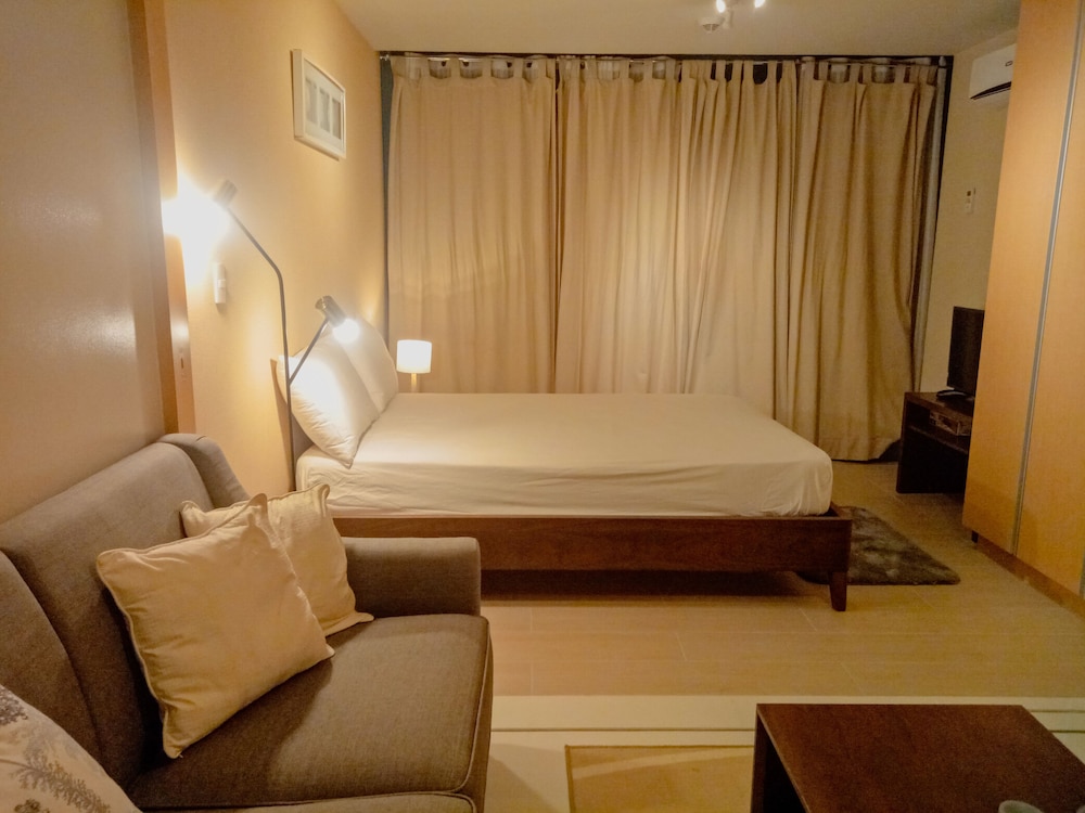 One Uptown Residence Bgc 42/50