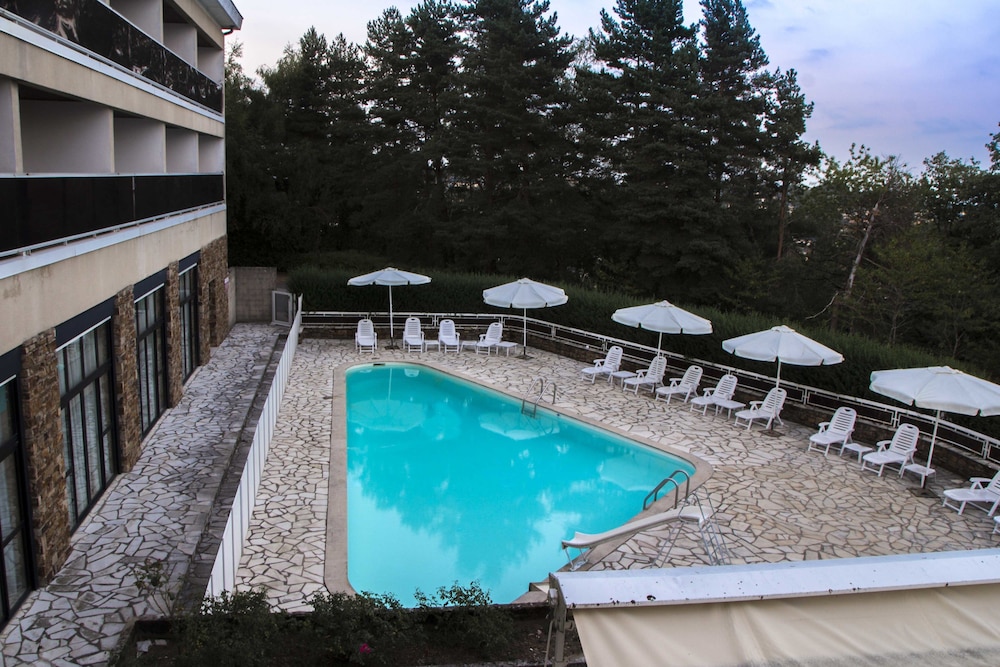 Hotel authentic by balladins Rodez / Le Ségala 1/52