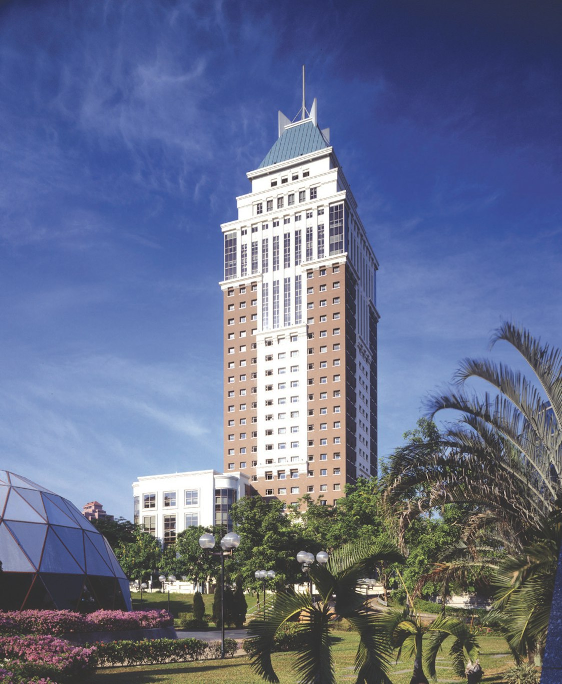 Orchard Parksuites photo2