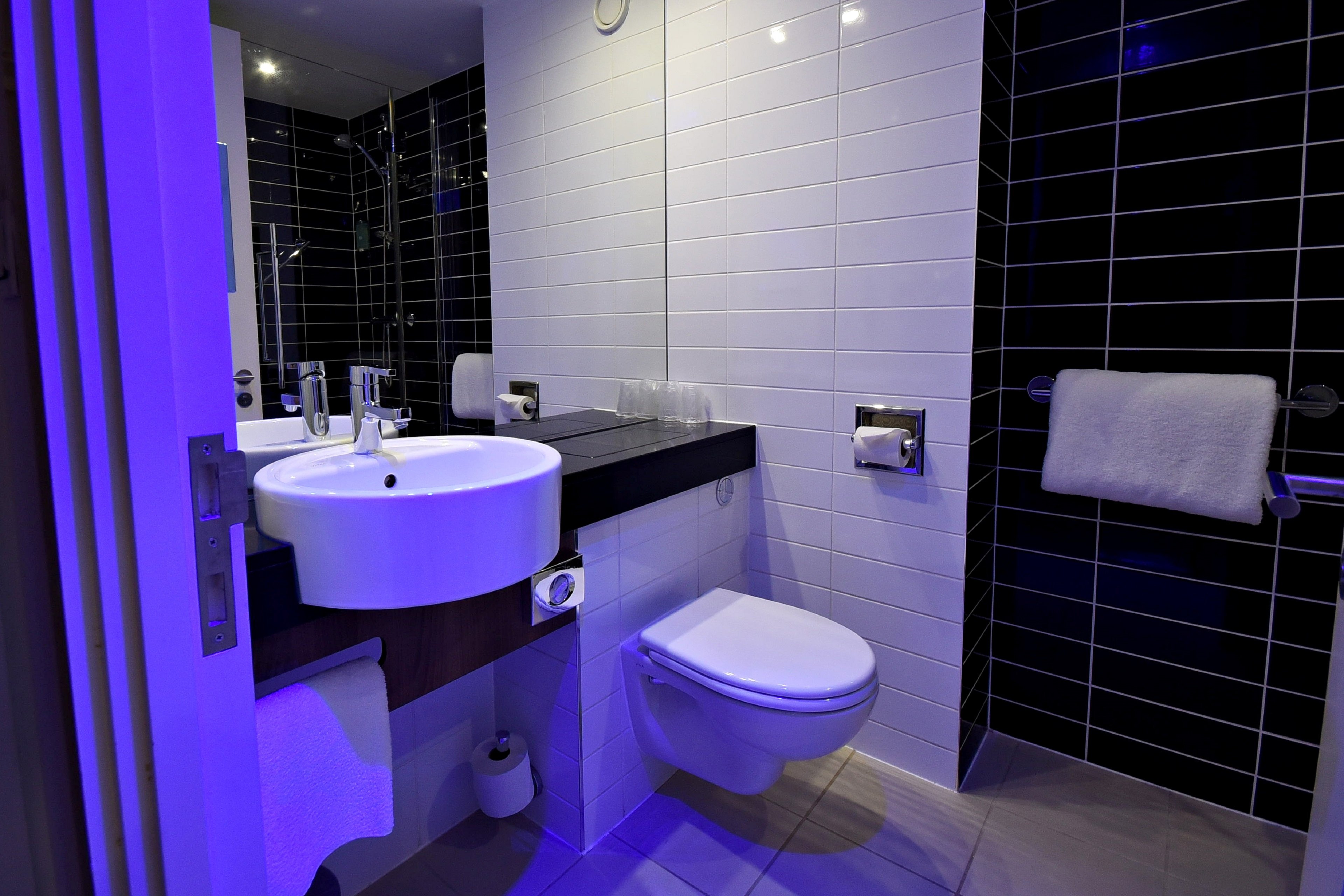 Holiday Inn Express Manchester City Centre Arena By IHG 63/63