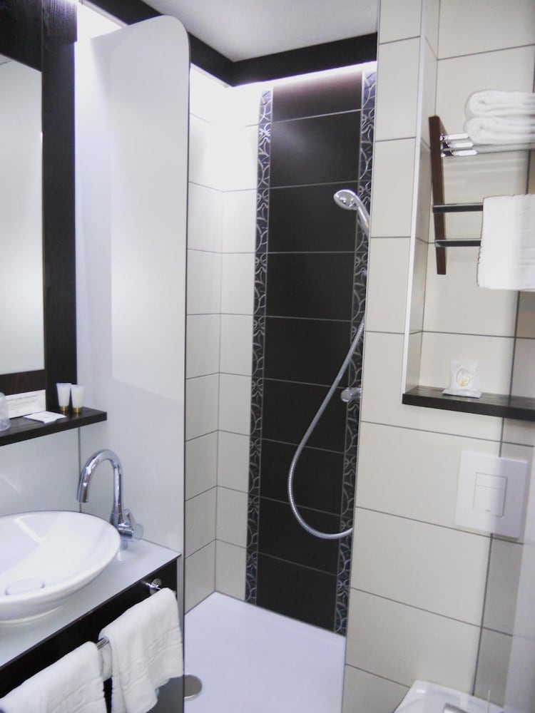Cottage Logis Hotel-Restaurant 55/57