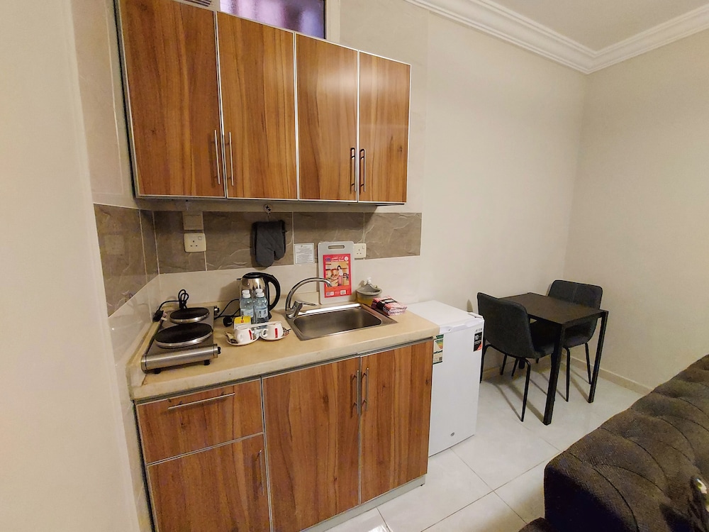 ايوان الاندلسية(Iwan AlAndalusia hotel suites Alrehab) 25/30