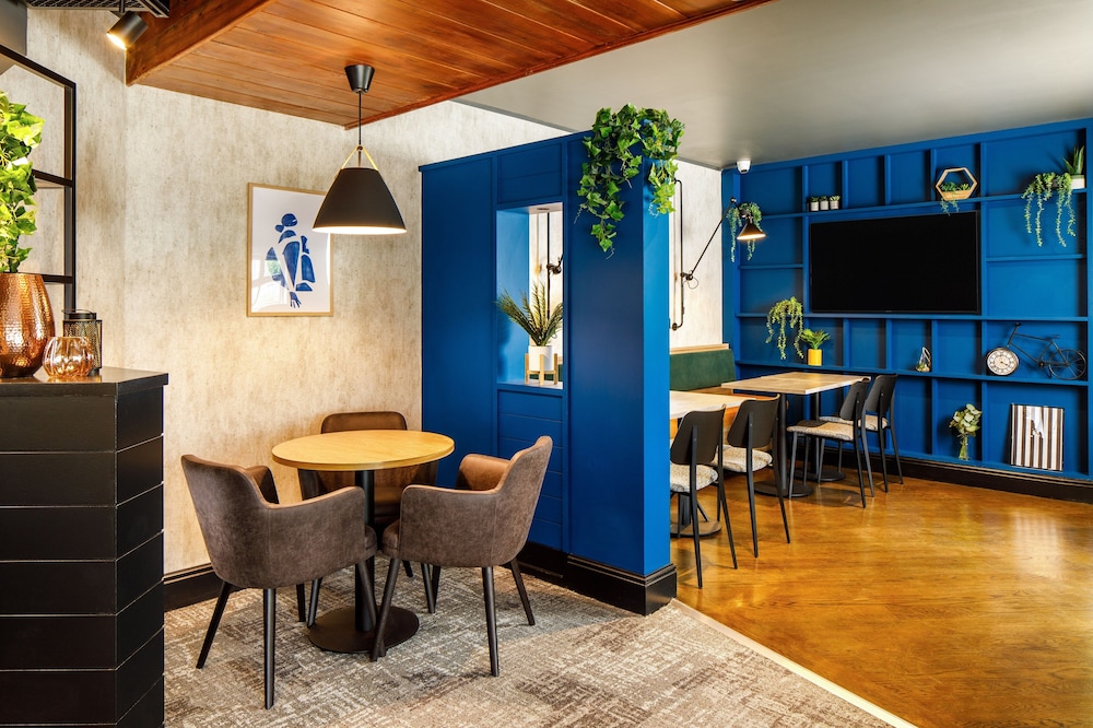 ibis Wakefield East Castleford 36/45
