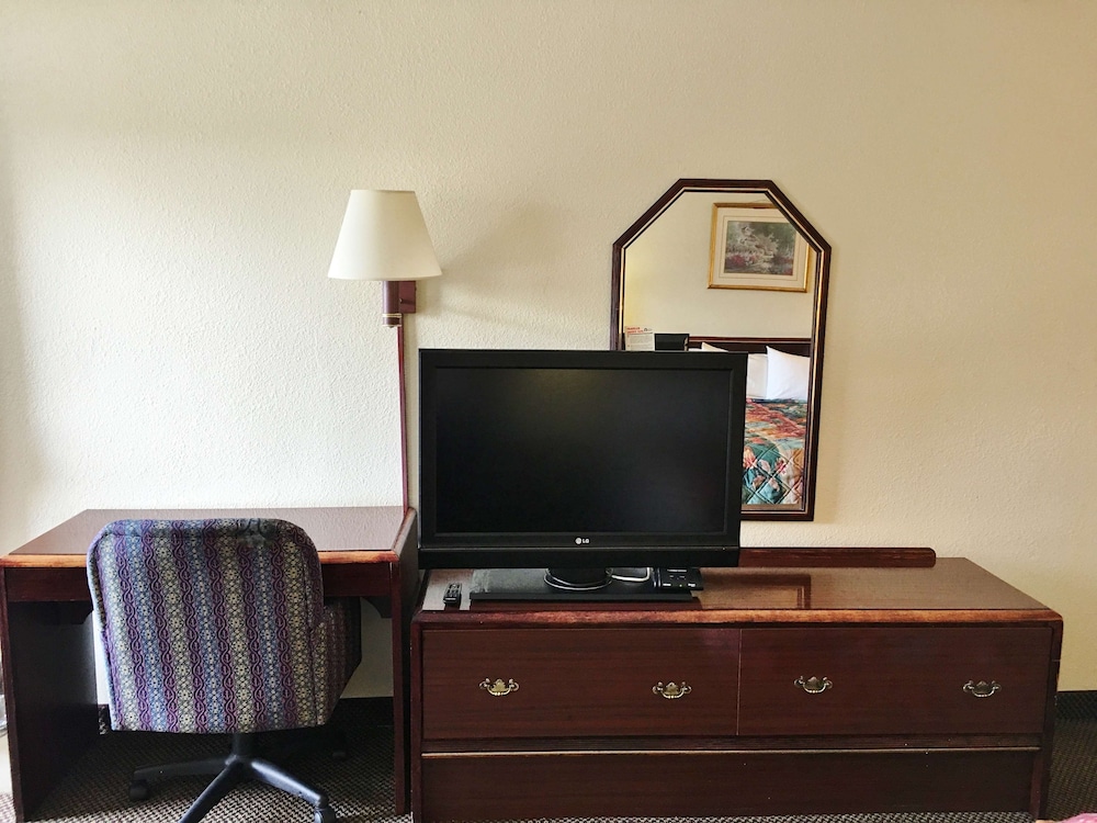 Americas Best Value Inn Suites Clarksdale 23/27