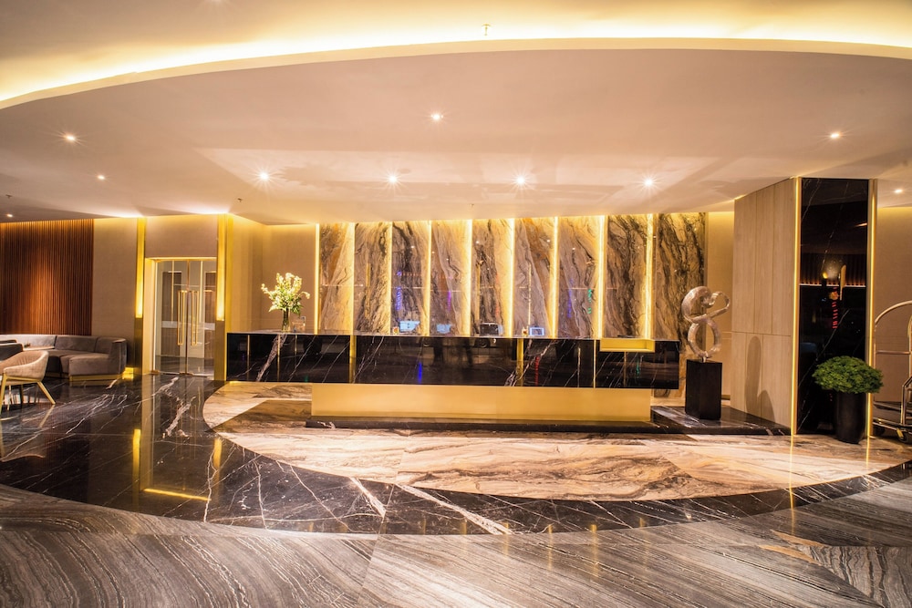 The All - Suite Pentacity Hotel Balikpapan 20/50