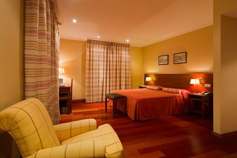 Hotel Infantas by MIJ 19/38