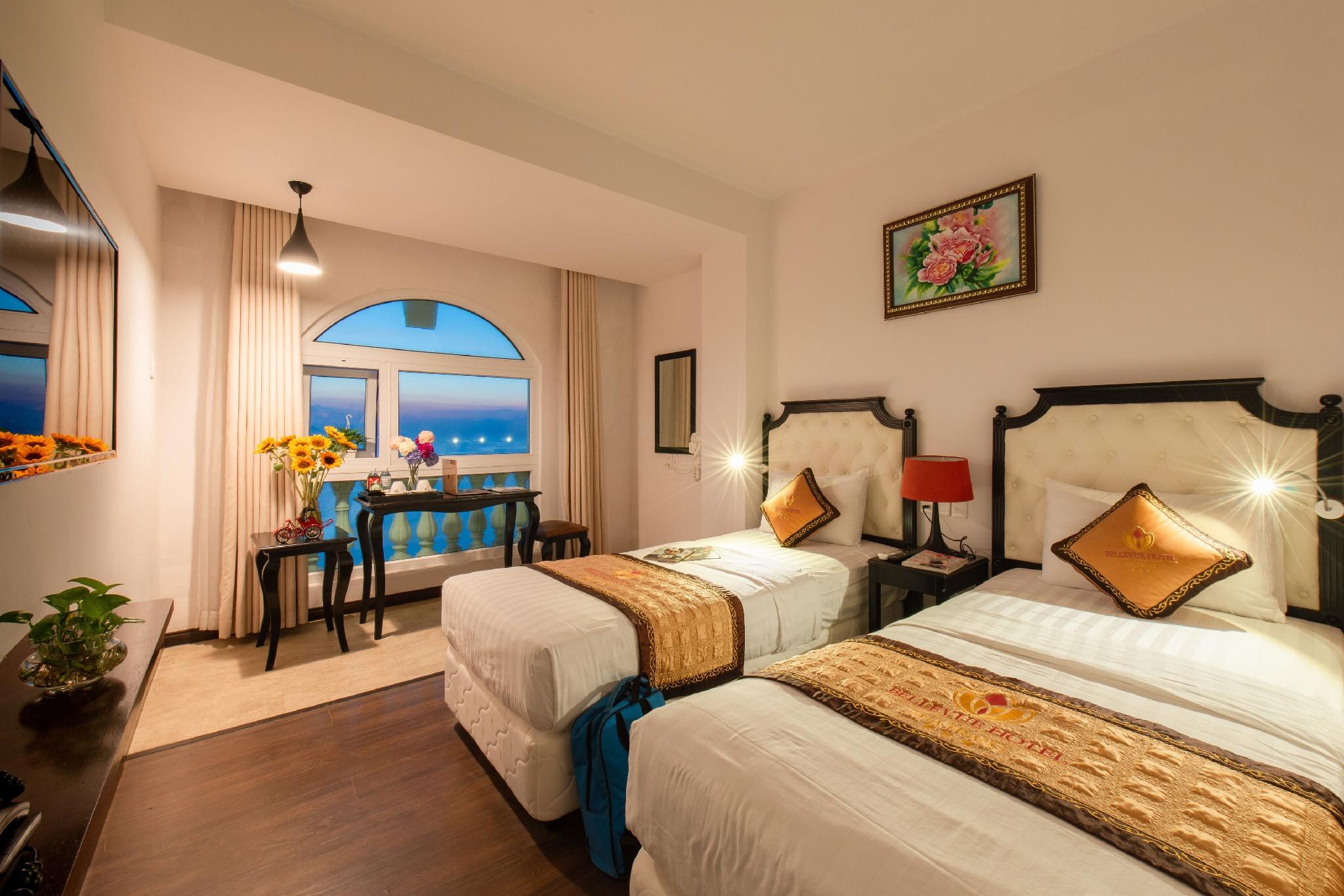 Deluxe, Twin Beds, Sea Front