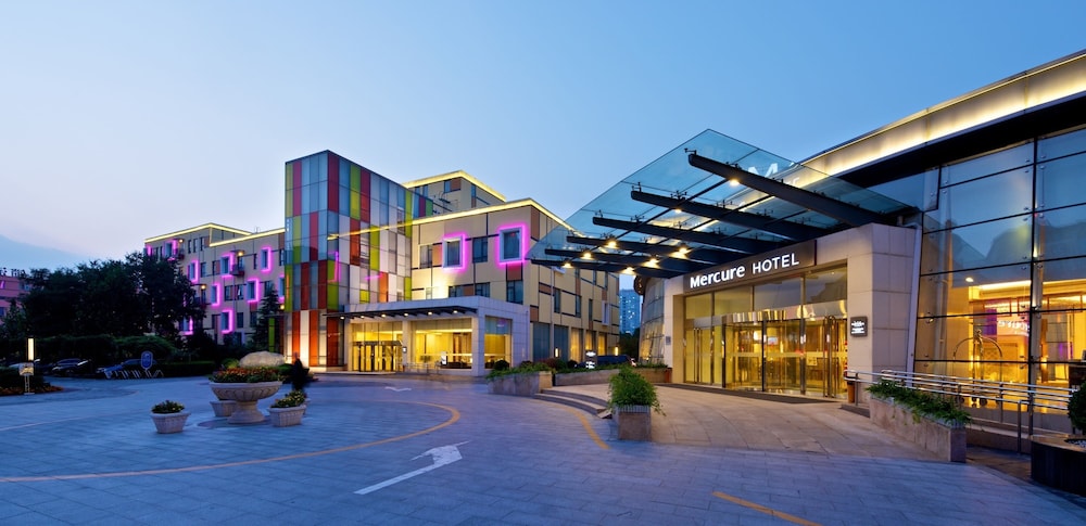 Mercure Beijing Downtown 66/71