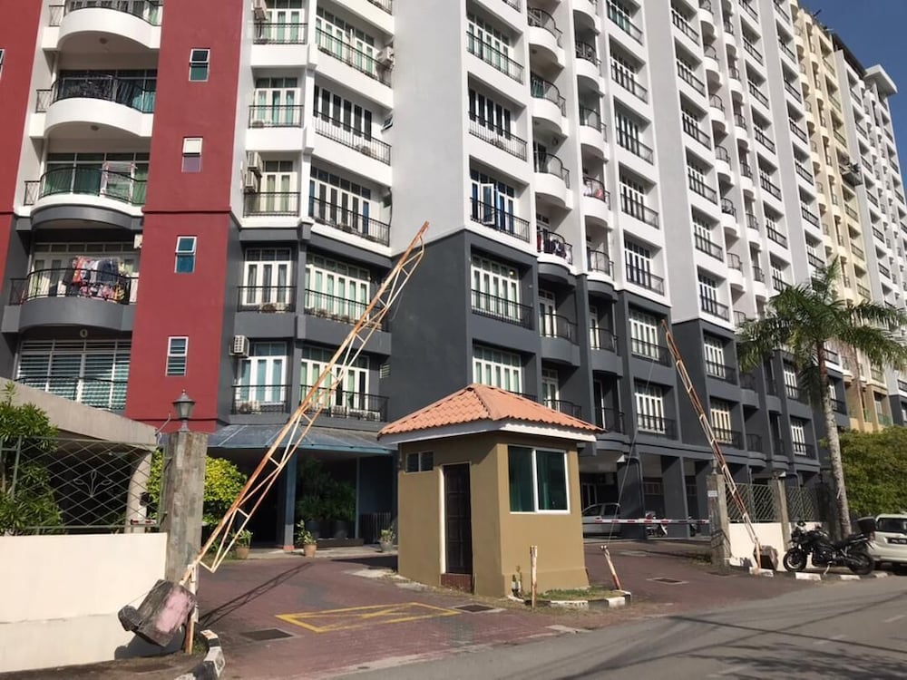 Kuah Town Service Suite Apartment 34/41