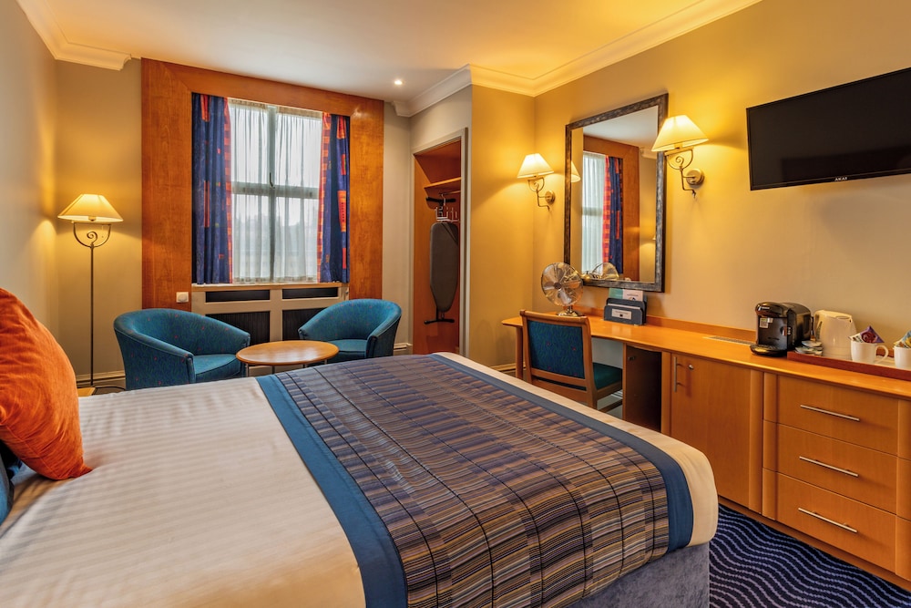 Midland Hotel Bradford 26/63