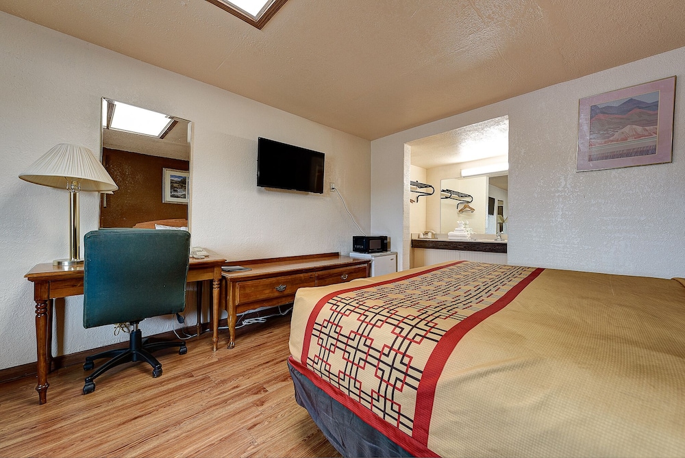 Guest Inn Rogers 25/67
