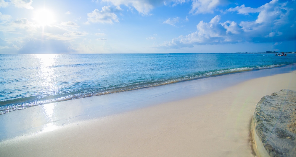 Seven Mile Beach Resort And Club 31/65