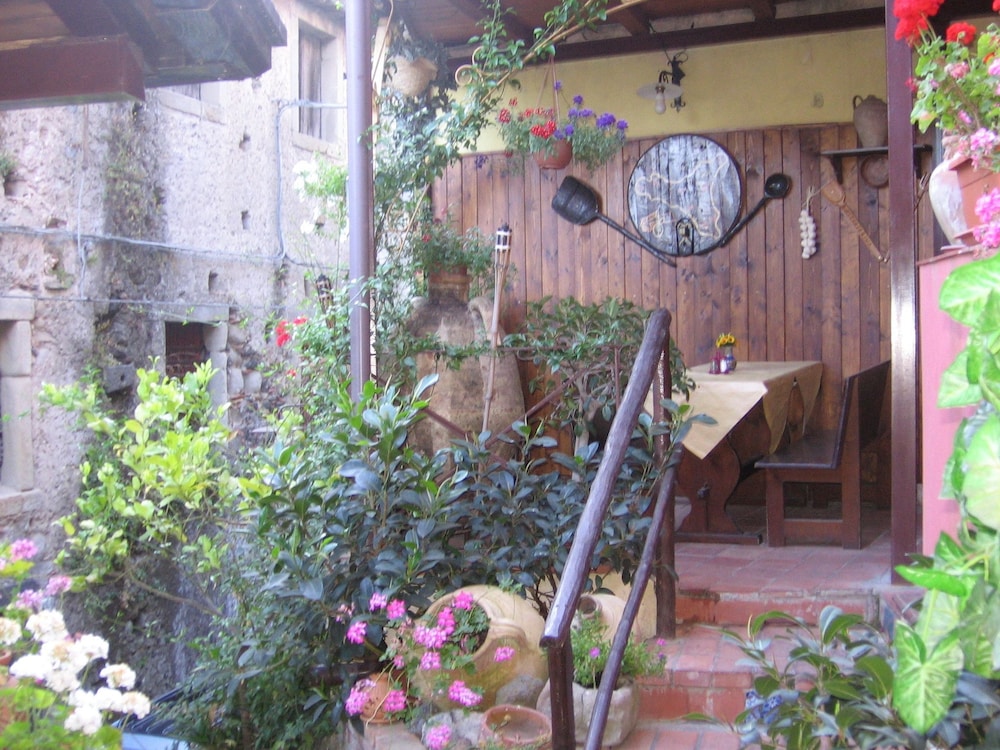 ALBERGO DIFFUSO BORGO SANTA CATERINA 7/68
