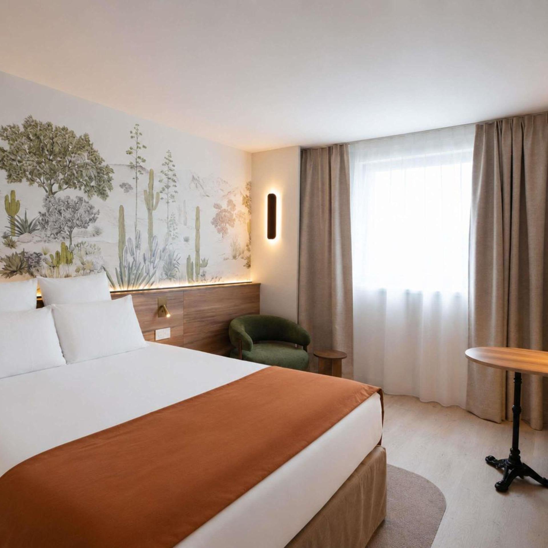 Privilege, Double Bed