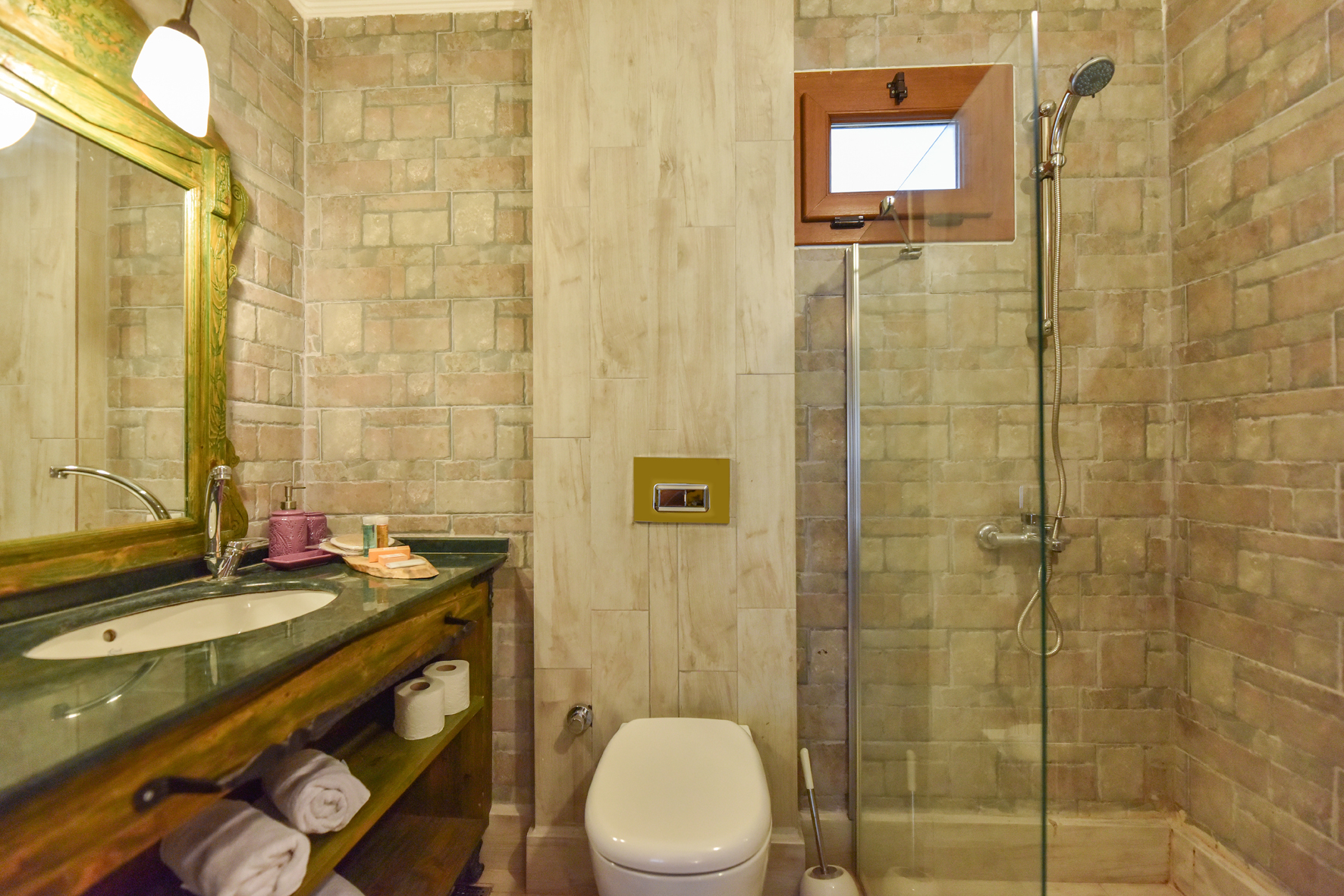 Piramit Boutique Hotel 36/39