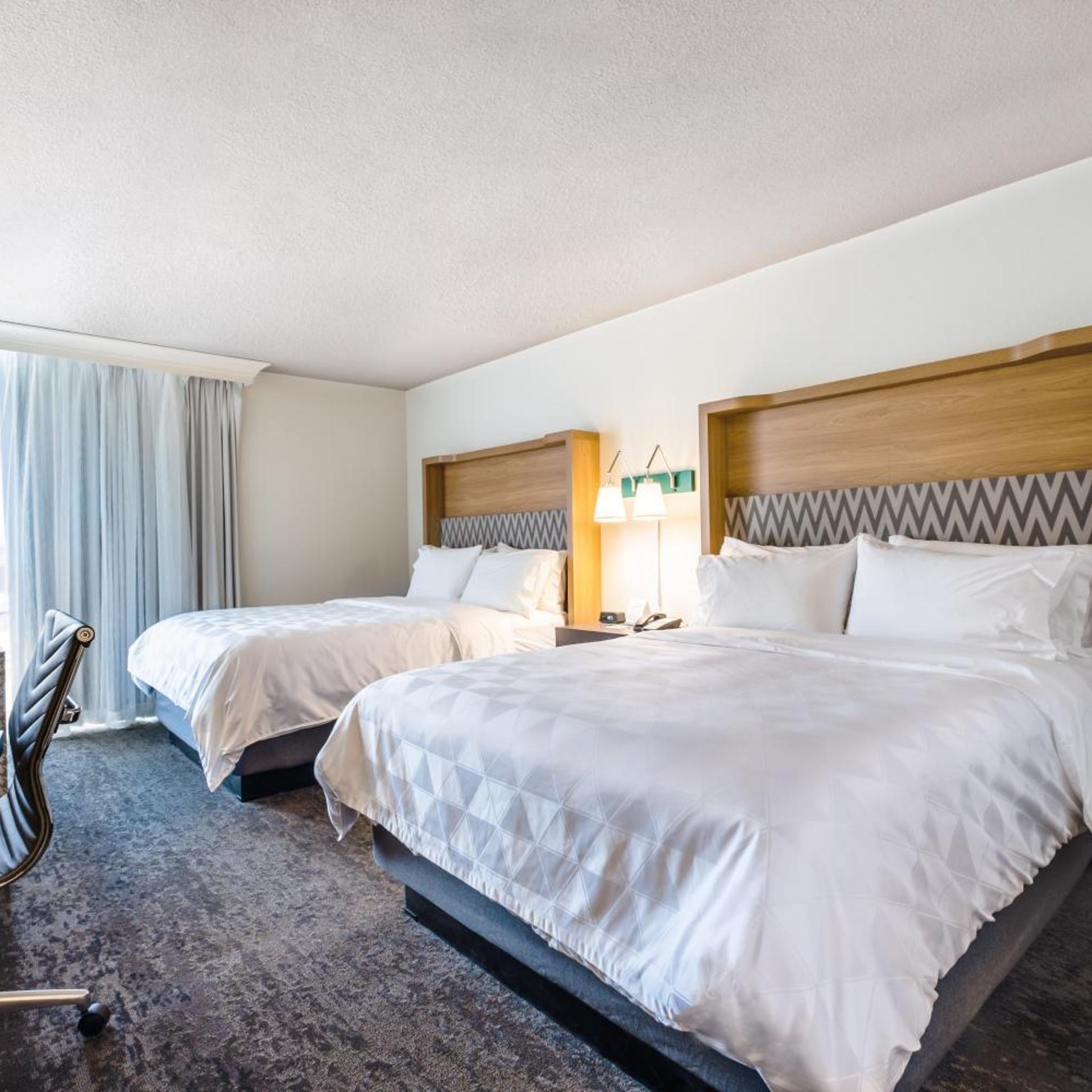 Deluxe, Twin Beds, Accessible
