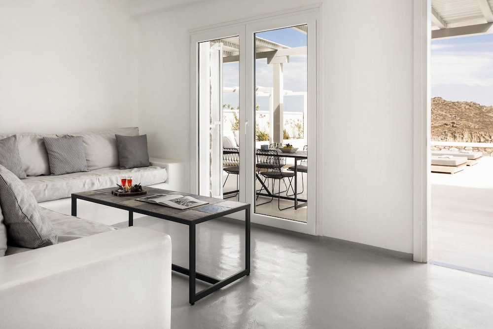 Casa del Mar Mykonos Seaside Resort 59/78
