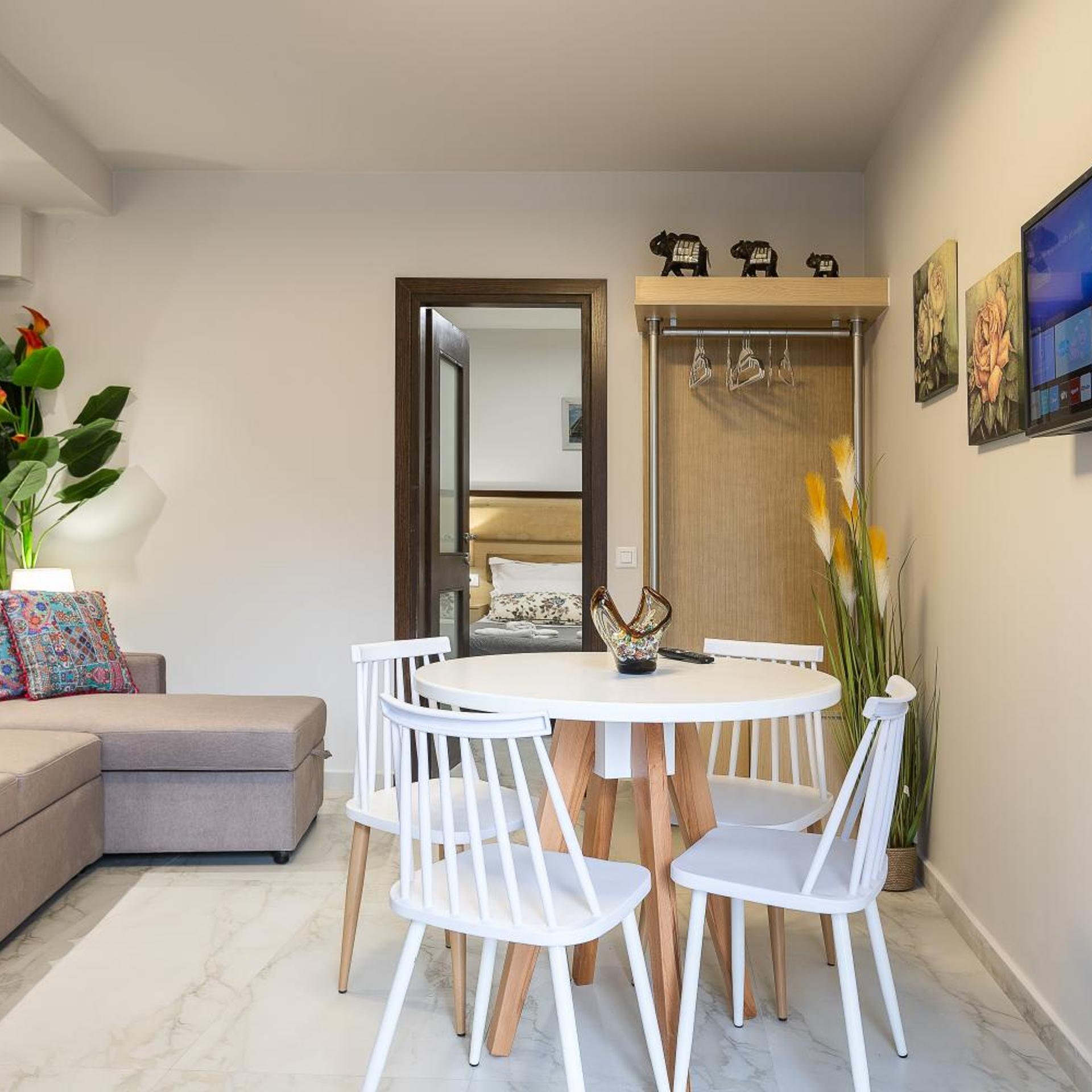 Akrogiali Apart Hotel 46/65