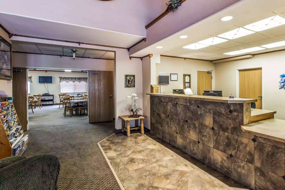 Wingate by Wyndham New Castle - Glenwood Springs 7/50