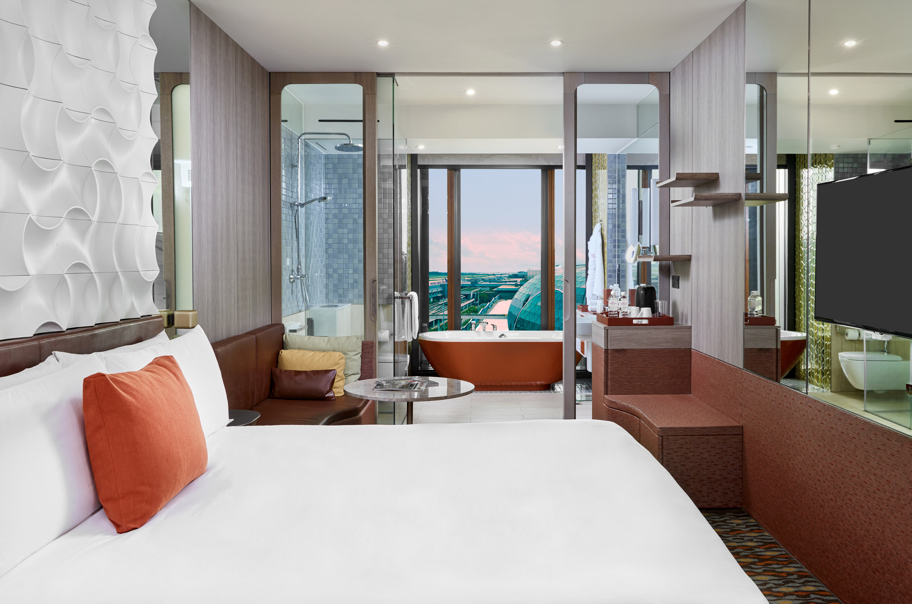 Crowne Plaza Changi Airport Hotel 28/81