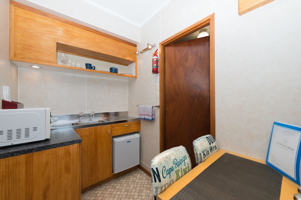 Ala Moana Motel 10/68