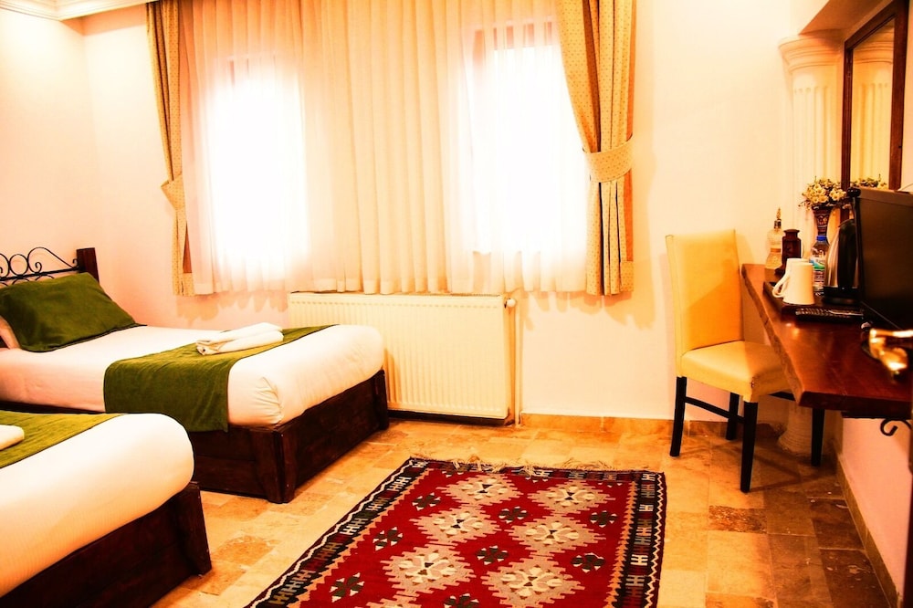 Kufe Hotel 8/47