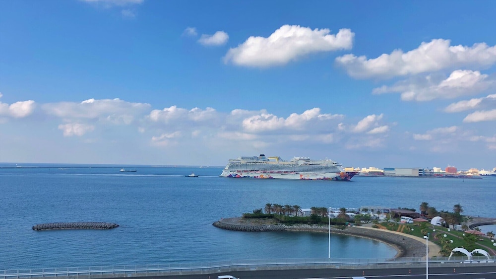 Naha Beach Side Hotel 33/71