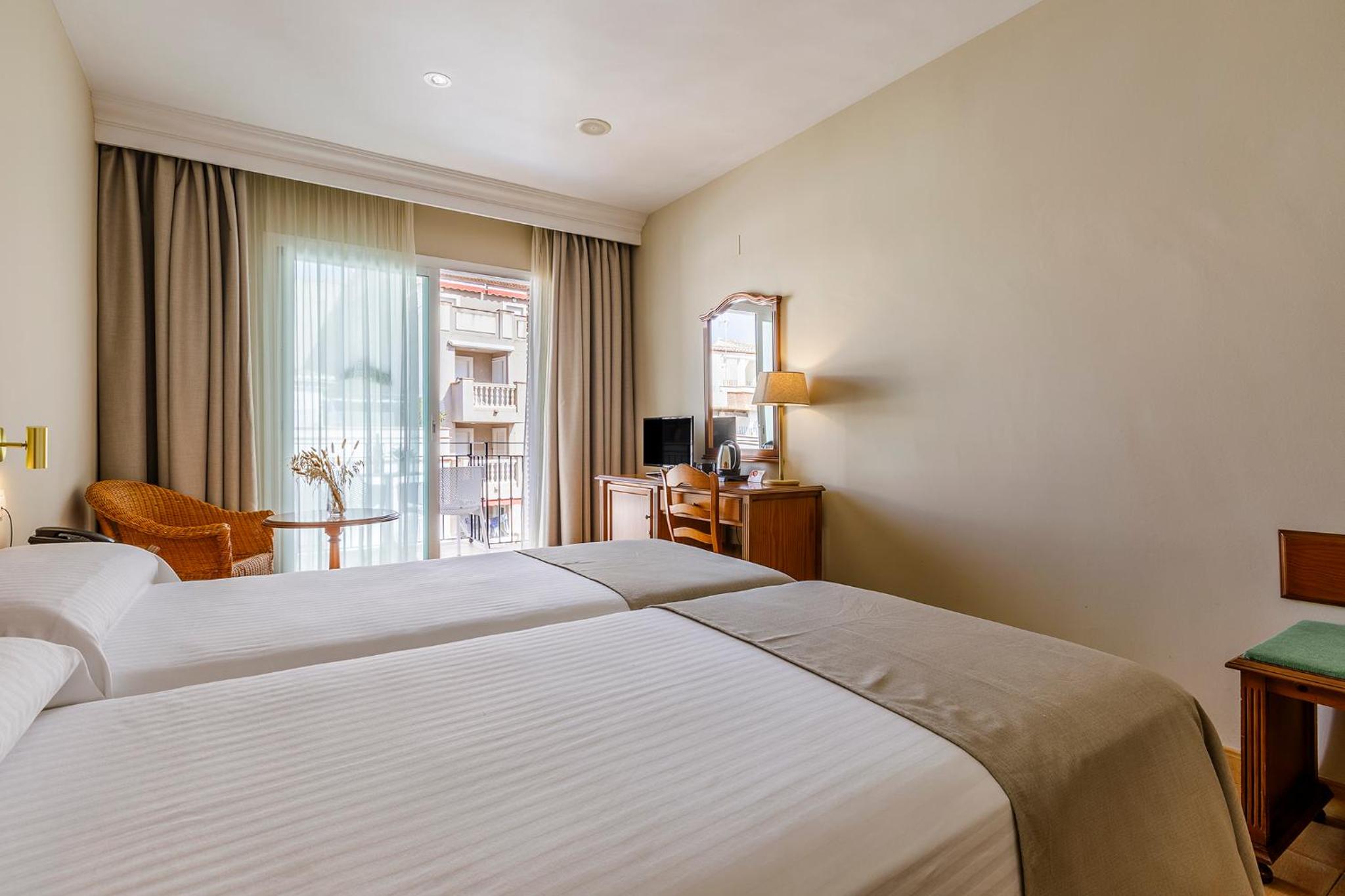Room, Single