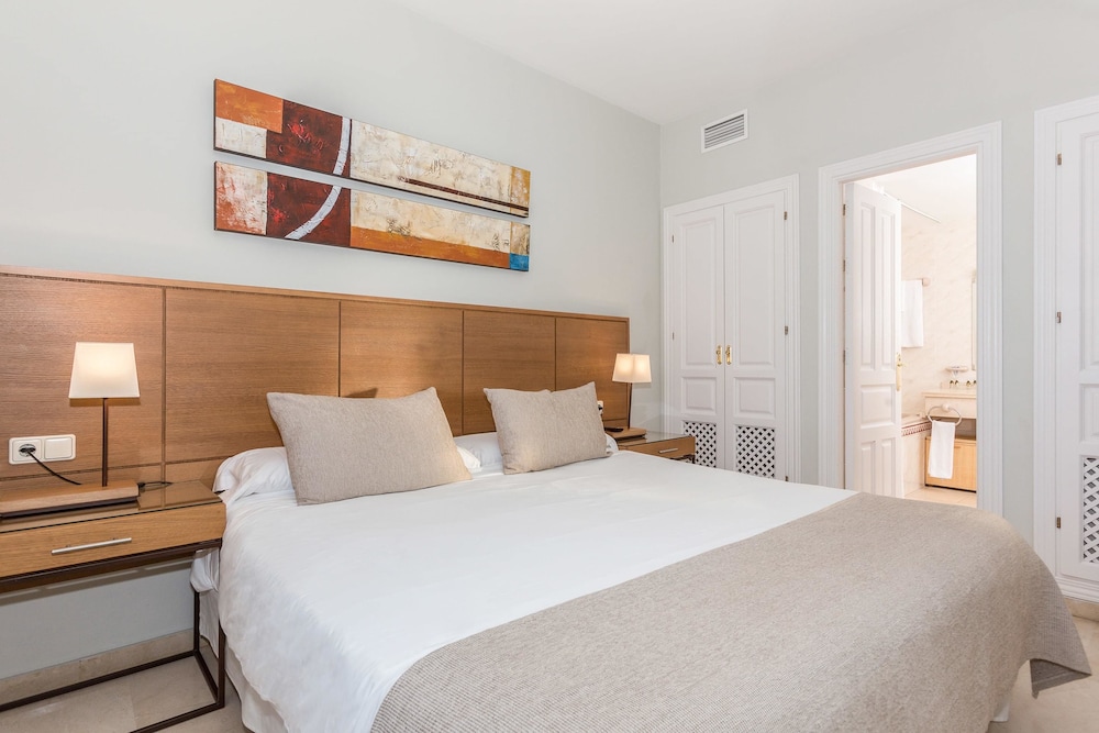 2 BEDROOMS, APARTMENT
