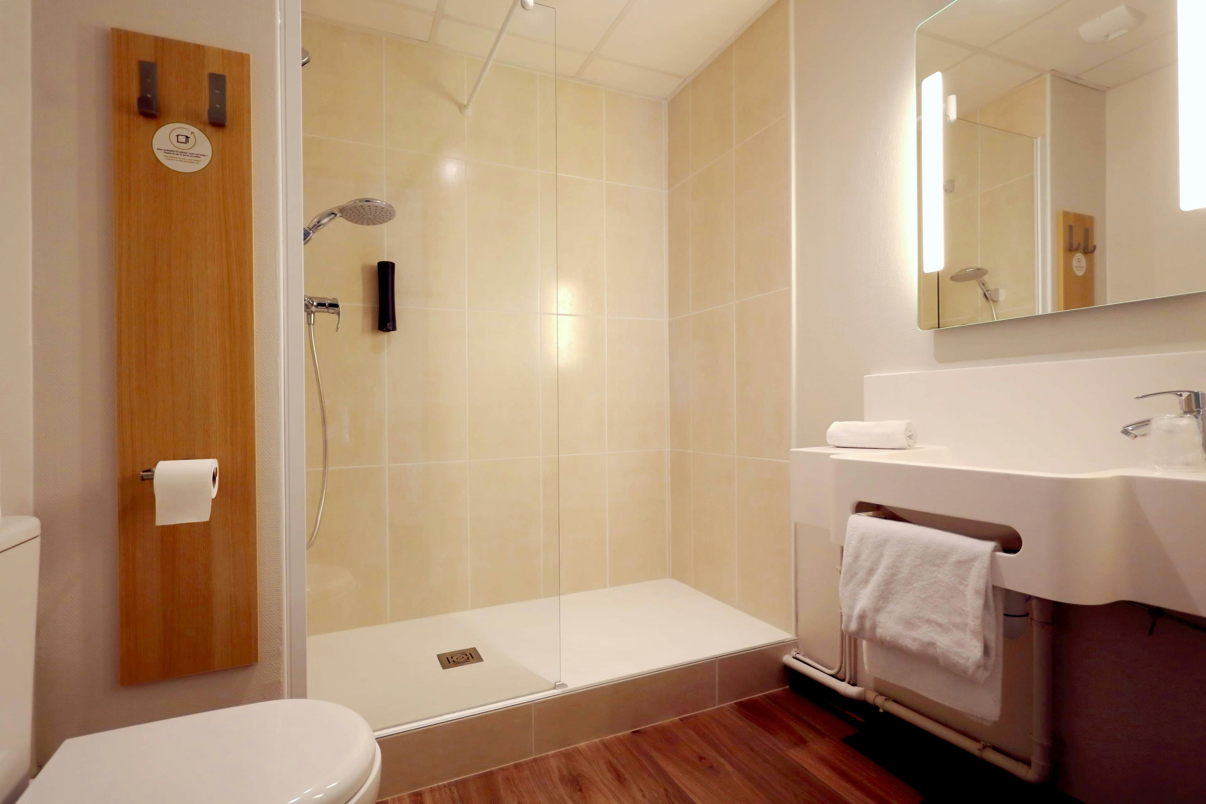 B&B HOTEL Chaumont 30/30