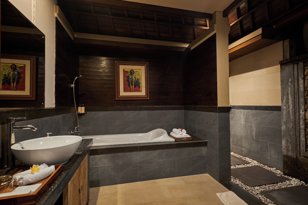 Buana Tirta Ubud Villa 18/19