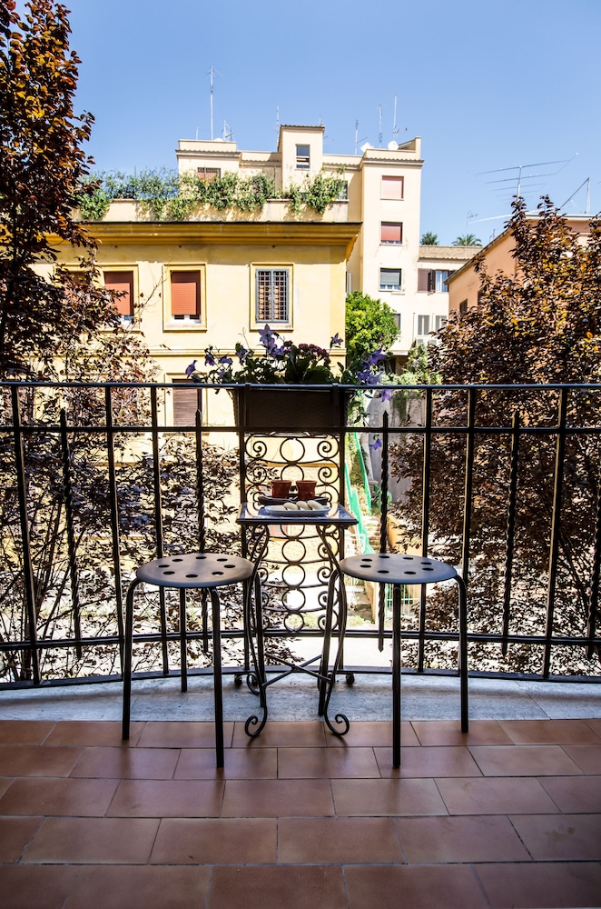San Pietro Leisure And Luxury 38/52