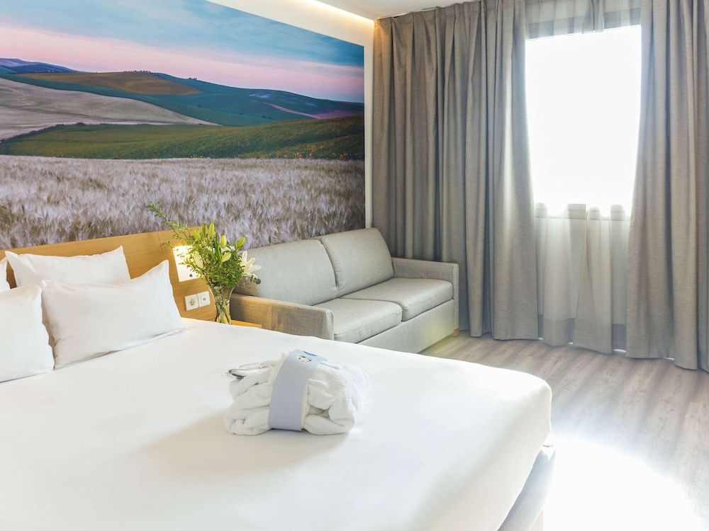Novotel Sevilla 29/77