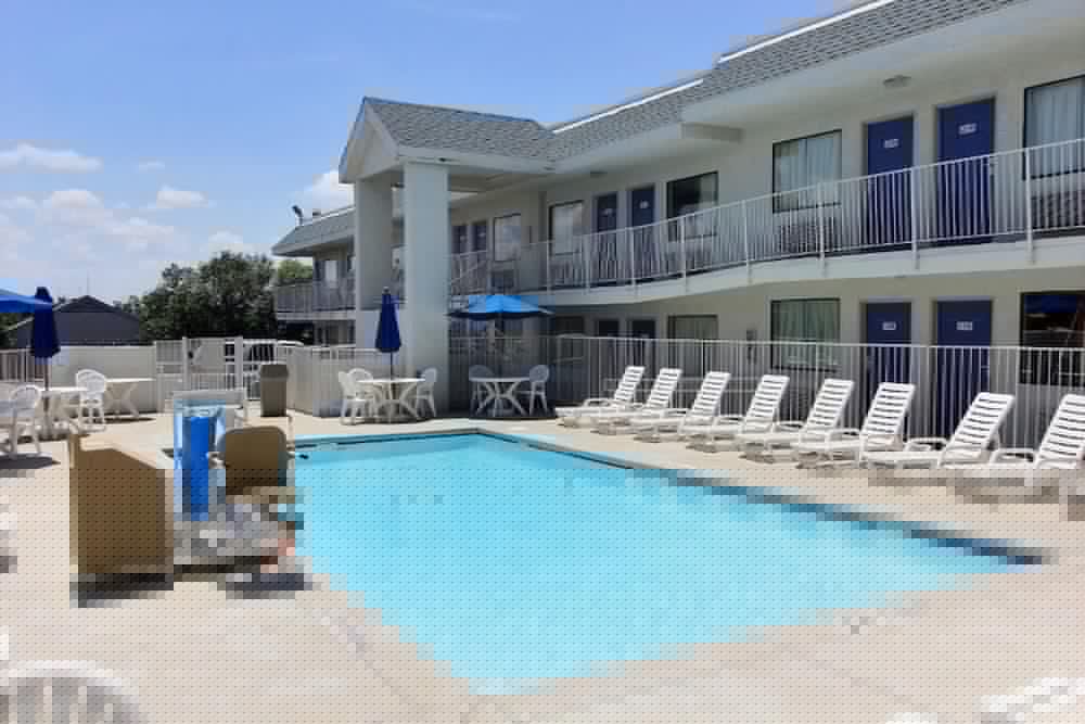 Motel6 Austin, TX 7/51