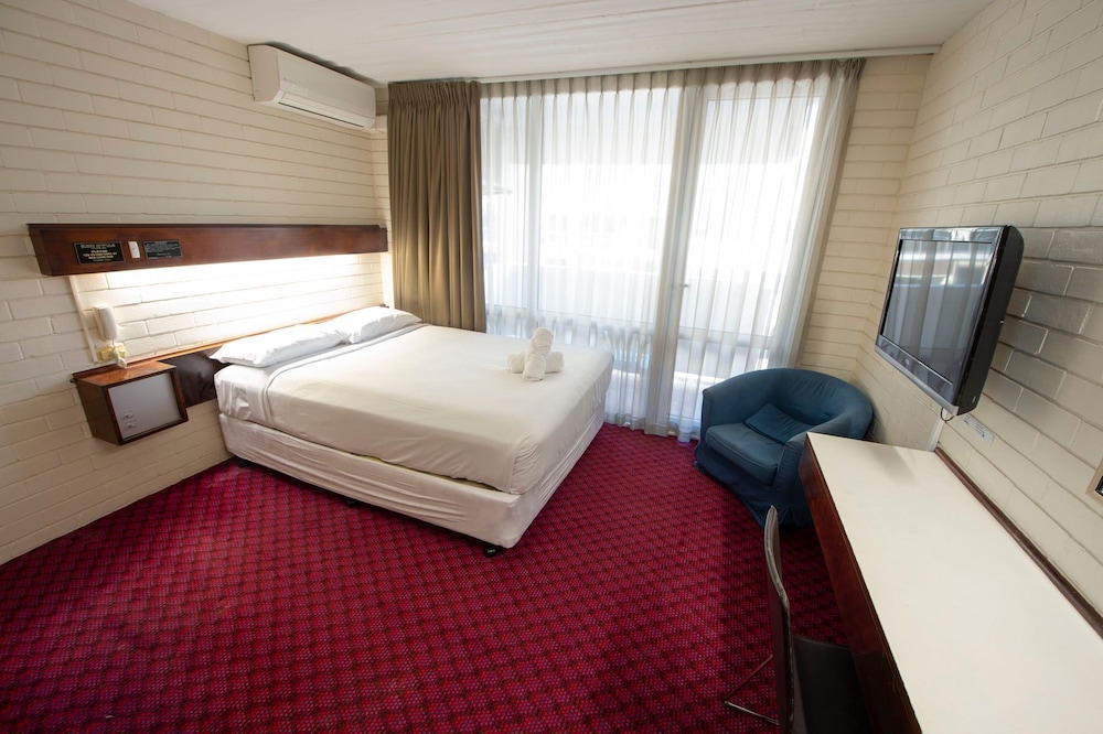 INDIAN OCEAN HOTEL 19/55